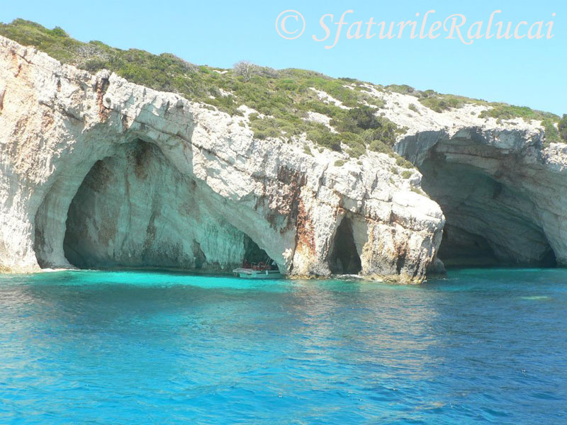 blue-caves-zakynthos-grecia